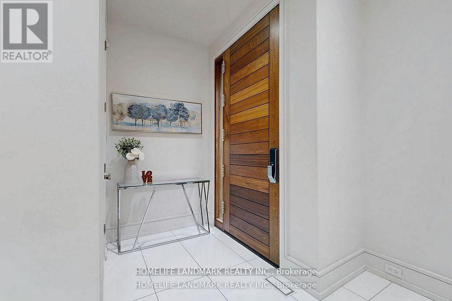 301 Jedburgh Road, Toronto, Ontario  M5M 3K5 - Photo 12 - C12656556