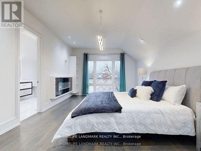 301 Jedburgh Road, Toronto, Ontario  M5M 3K5 - Photo 20 - C12656556