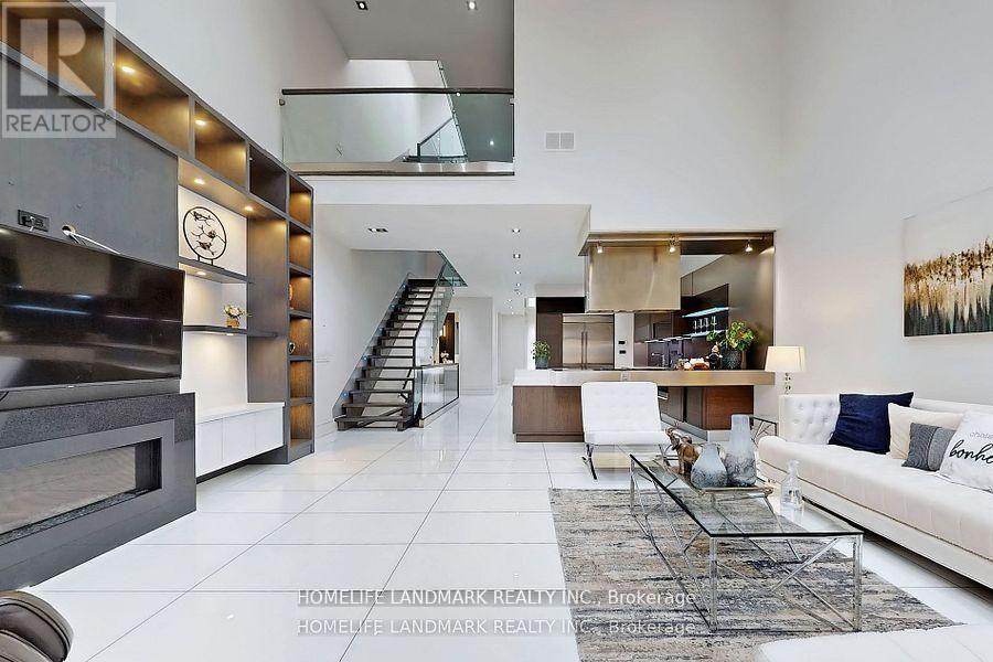 301 Jedburgh Road, Toronto, Ontario  M5M 3K5 - Photo 4 - C12656556