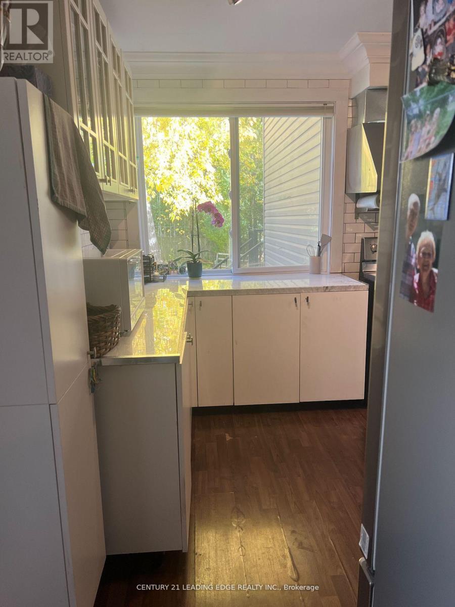 79 Estelle Avenue, Toronto, Ontario  M2N 5H3 - Photo 11 - C12656574