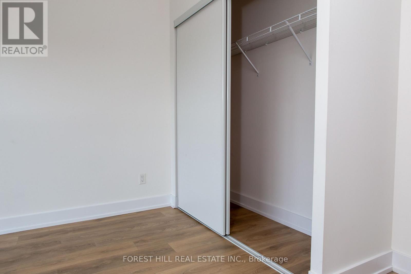 1407 - 128 FAIRVIEW MALL DRIVE Toronto (Don Valley Village), ON M2J 0E8