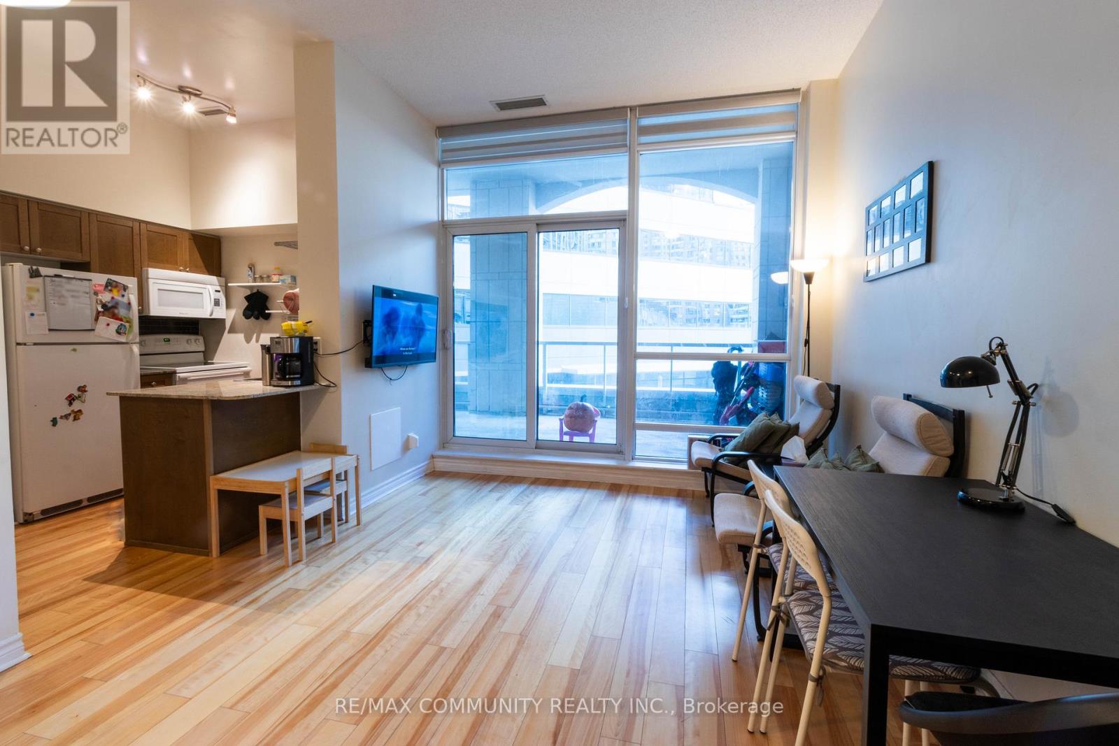 202 - 763 Bay Street, Toronto, Ontario  M5G 2R3 - Photo 13 - C12656662