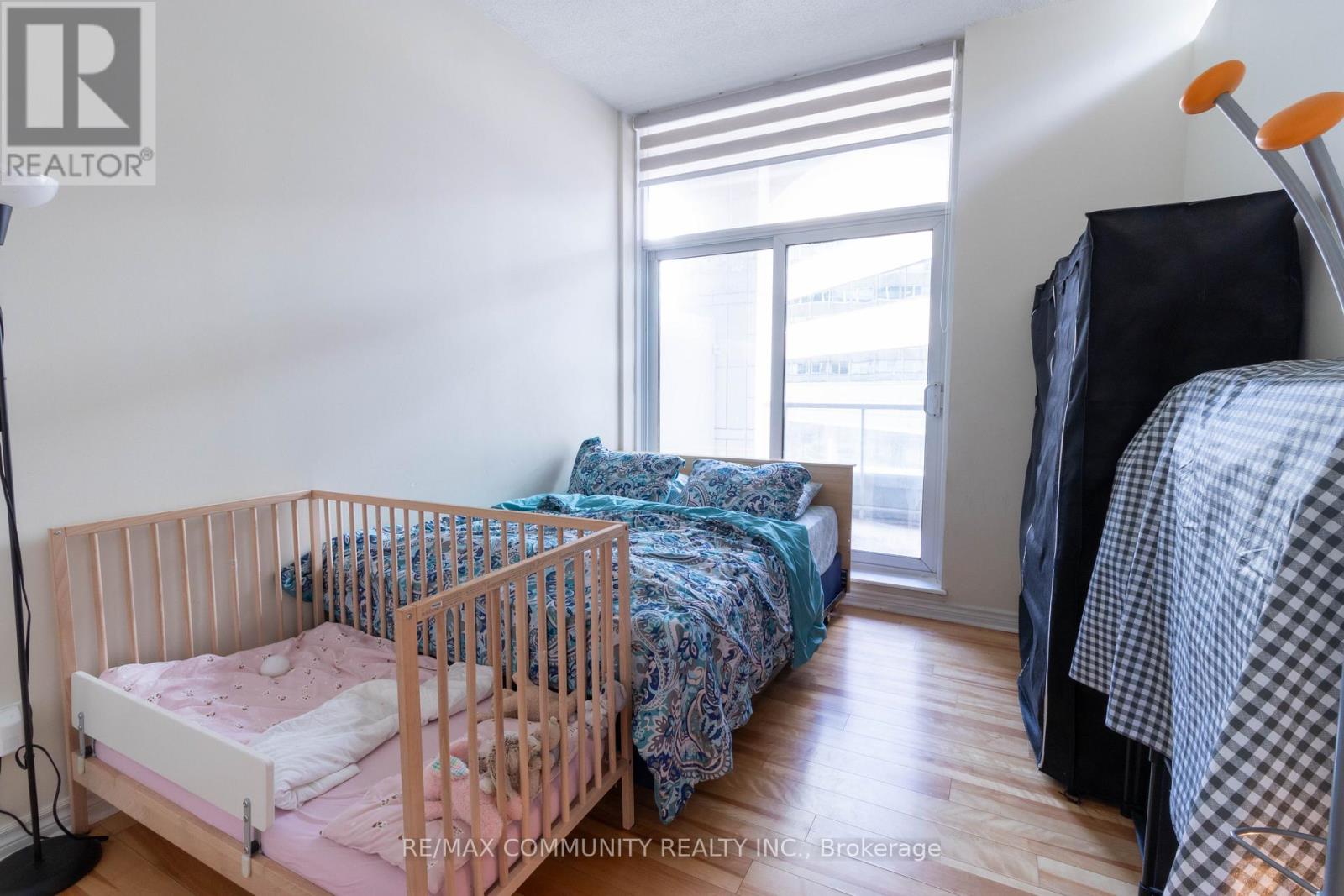 202 - 763 Bay Street, Toronto, Ontario  M5G 2R3 - Photo 8 - C12656662