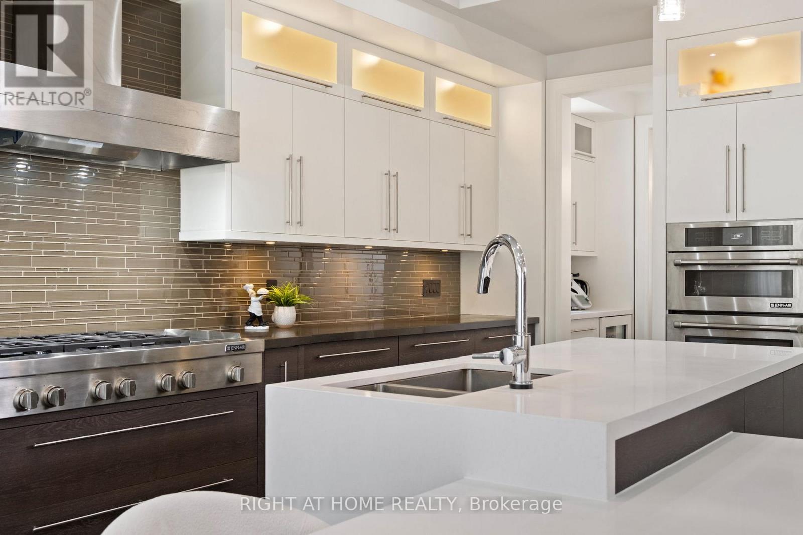 316 Churchill Avenue, Toronto, Ontario  M2R 1E7 - Photo 11 - C12656670