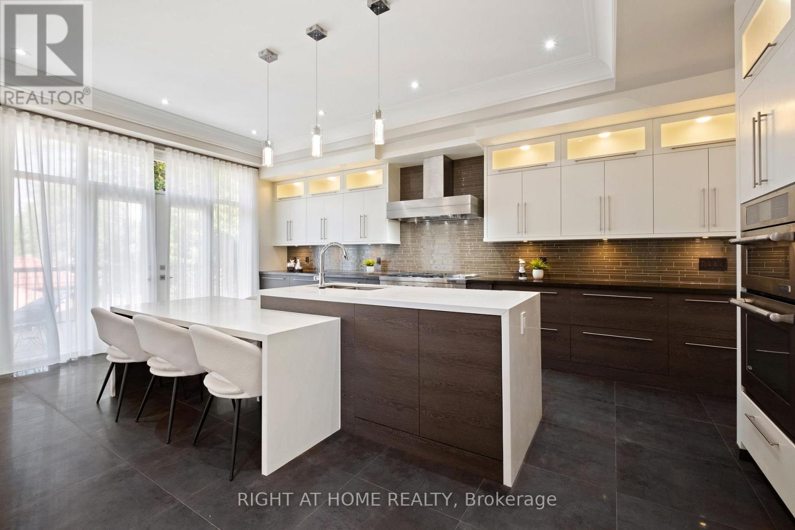 316 Churchill Avenue, Toronto, Ontario  M2R 1E7 - Photo 12 - C12656670