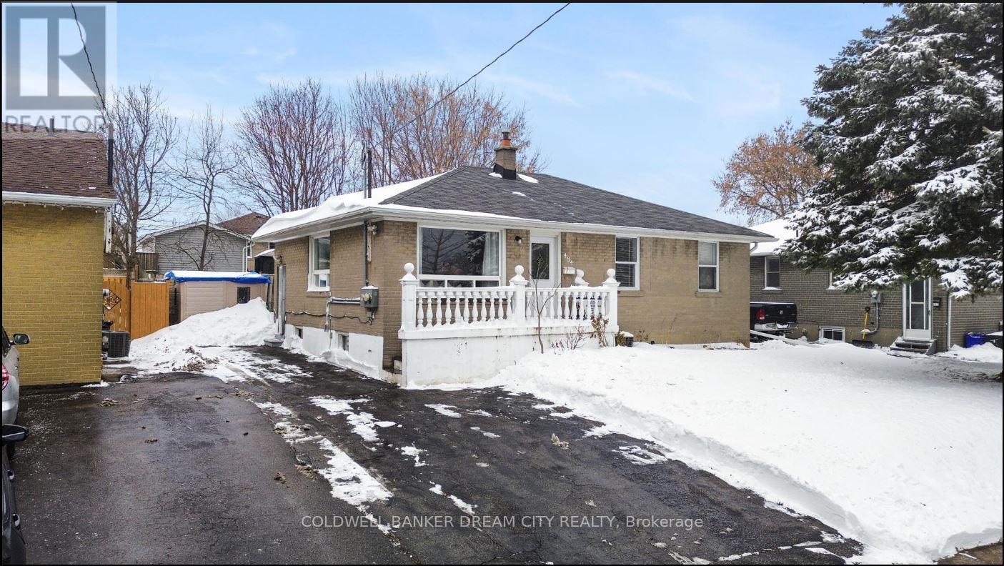 484 Phillip Murray Avenue, Oshawa, Ontario  L1J 1H5 - Photo 2 - E12656528