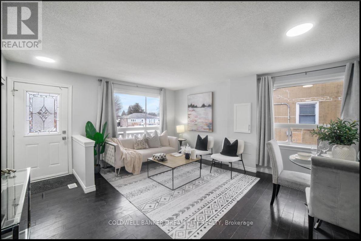 484 Phillip Murray Avenue, Oshawa, Ontario  L1J 1H5 - Photo 3 - E12656528