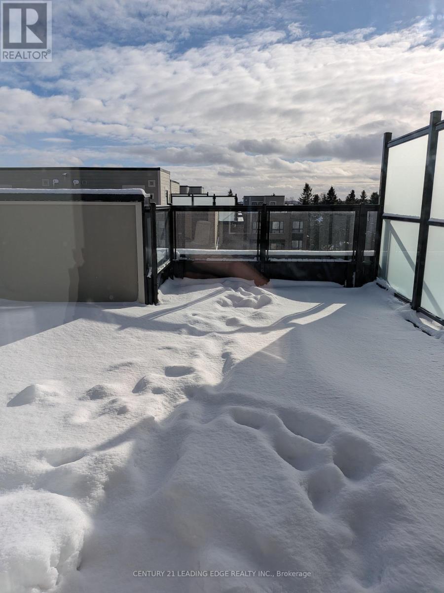 25 - 16 Lytham Green Circle, Newmarket, Ontario  L3X 0L6 - Photo 10 - N12656532