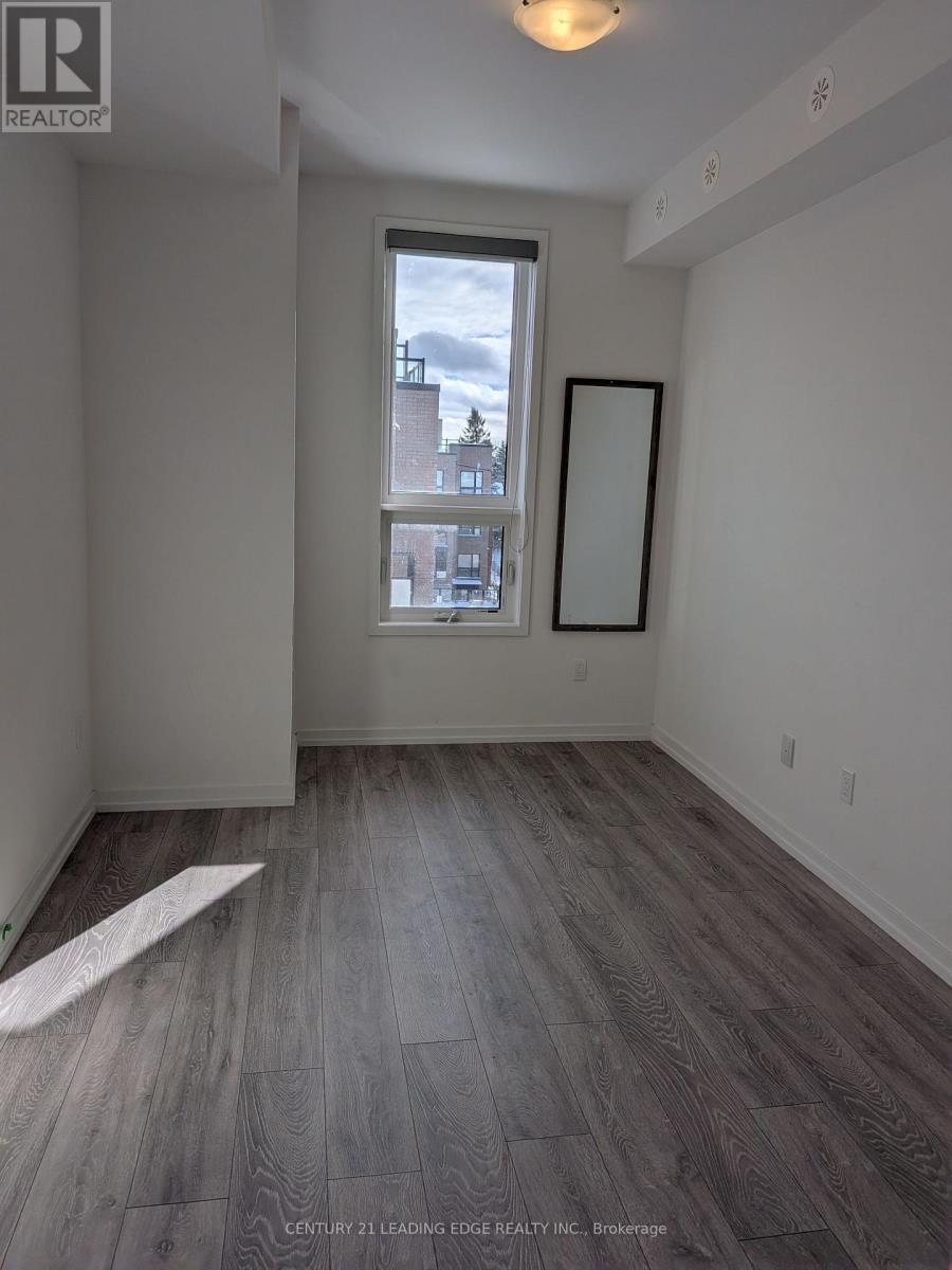 25 - 16 Lytham Green Circle, Newmarket, Ontario  L3X 0L6 - Photo 13 - N12656532