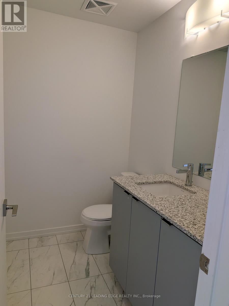 25 - 16 Lytham Green Circle, Newmarket, Ontario  L3X 0L6 - Photo 18 - N12656532