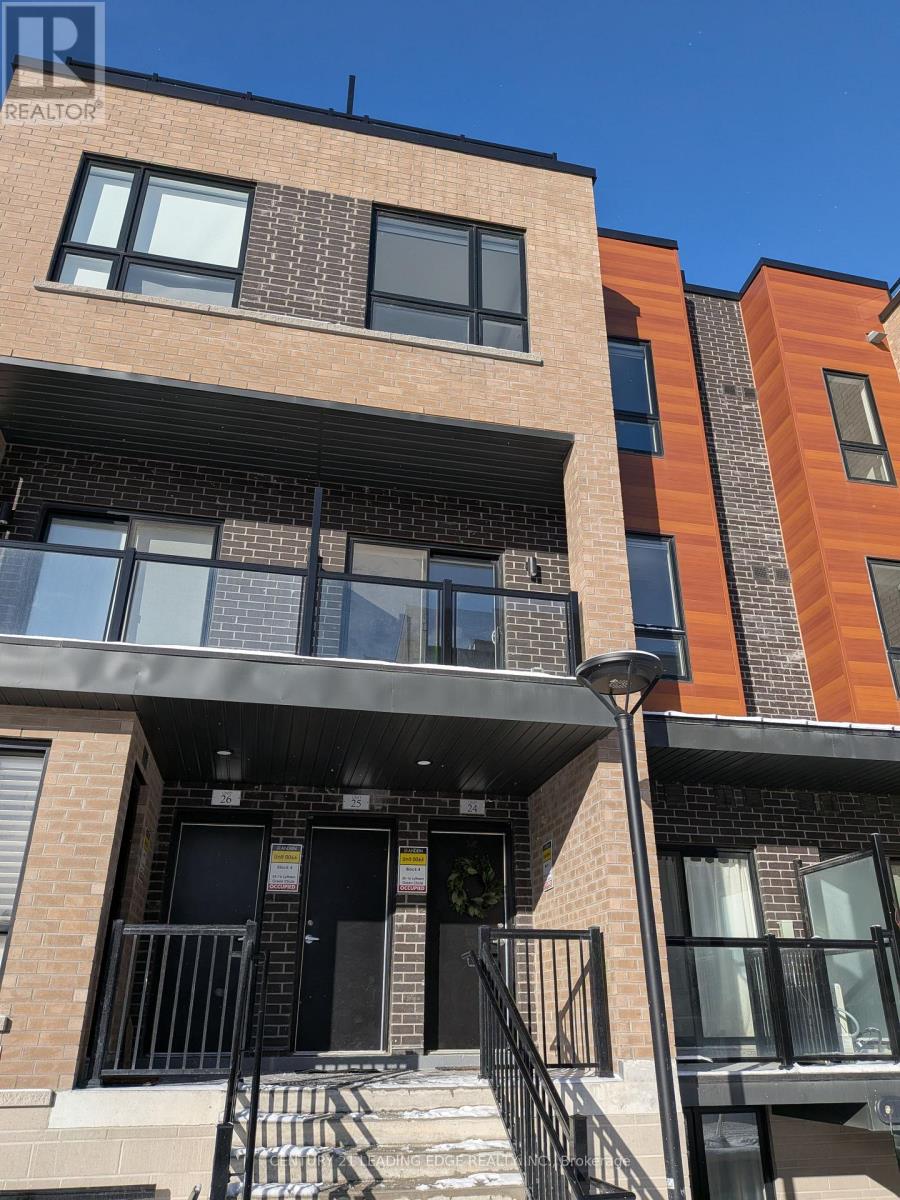 25 - 16 Lytham Green Circle, Newmarket, Ontario  L3X 0L6 - Photo 2 - N12656532