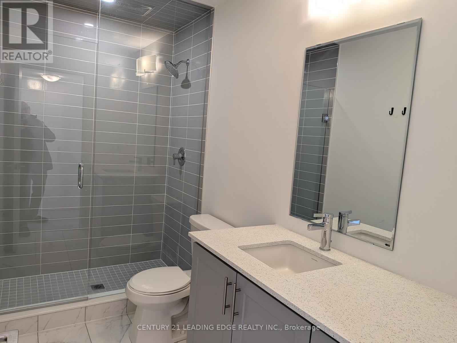 25 - 16 Lytham Green Circle, Newmarket, Ontario  L3X 0L6 - Photo 21 - N12656532