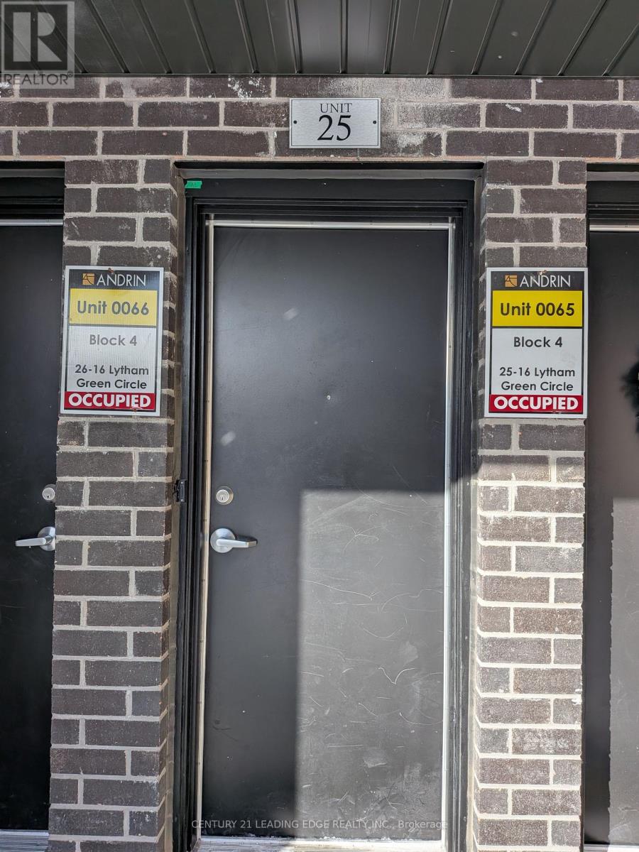 25 - 16 Lytham Green Circle, Newmarket, Ontario  L3X 0L6 - Photo 6 - N12656532