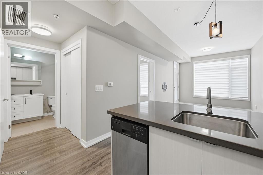 457 Plains Road E Unit# 320, Burlington, Ontario  L7T 0B8 - Photo 4 - 40795502