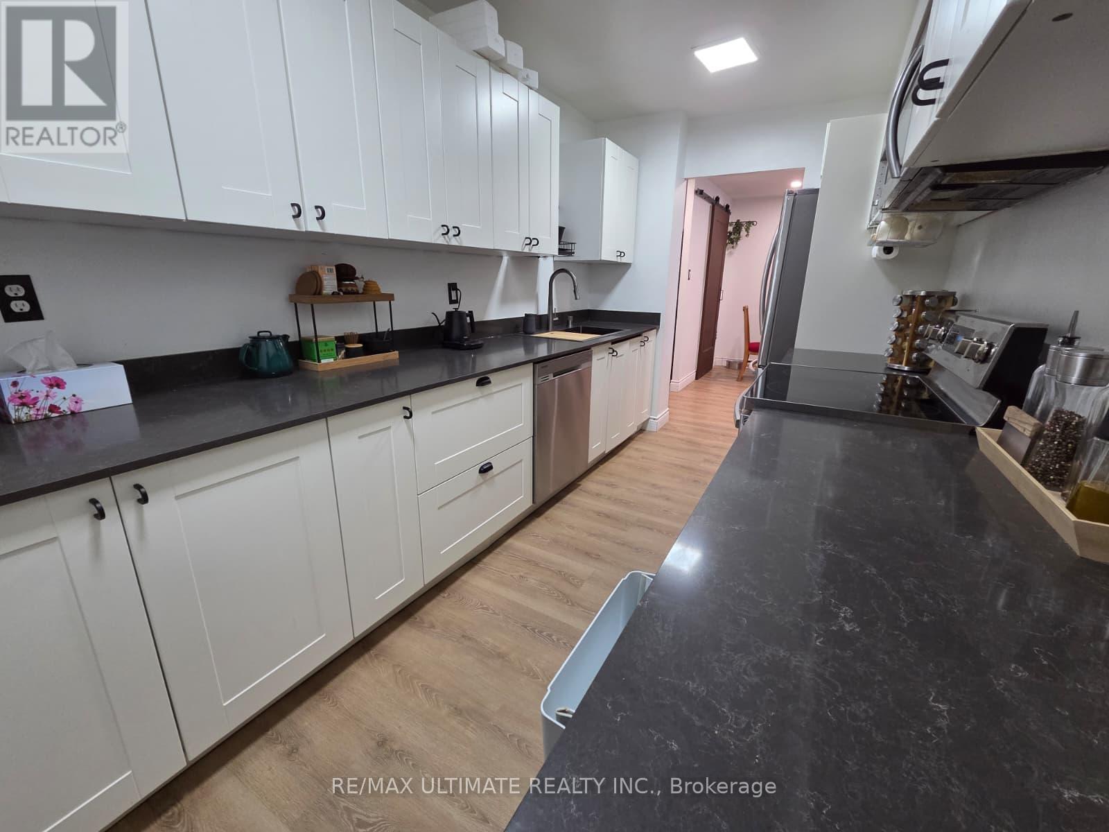 2305 - 390 Dixon Road, Toronto, Ontario  M9R 1T4 - Photo 10 - W12656530