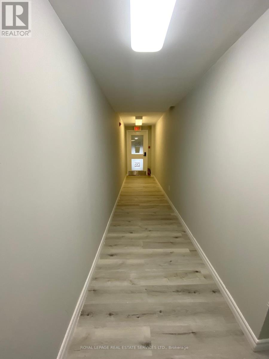 302 - 238 Queen Street S, Mississauga, Ontario  L5M 1L5 - Photo 12 - W12656582