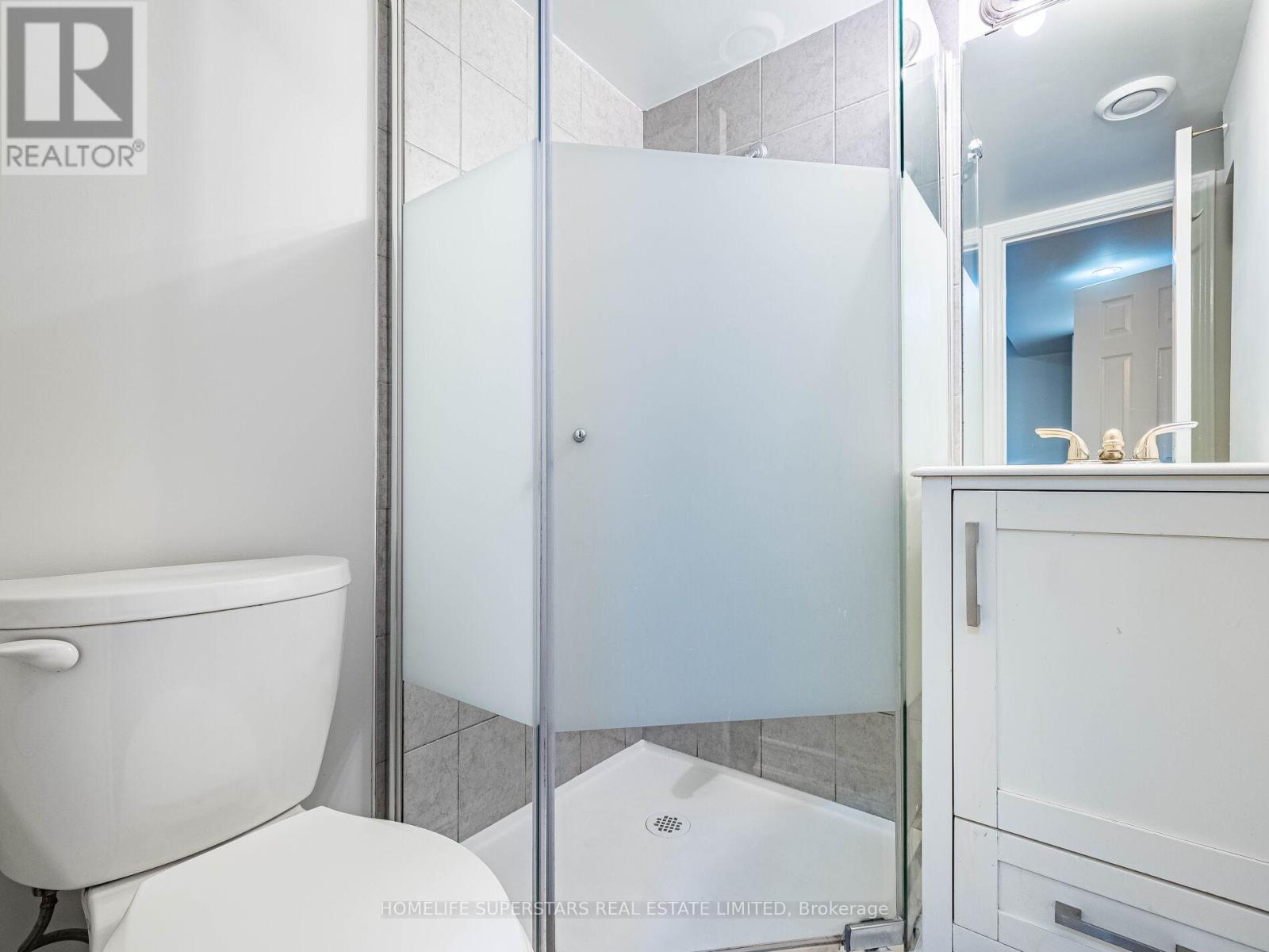 54 Hollybush Street, Brampton, Ontario  L6R 1A6 - Photo 48 - W12656650