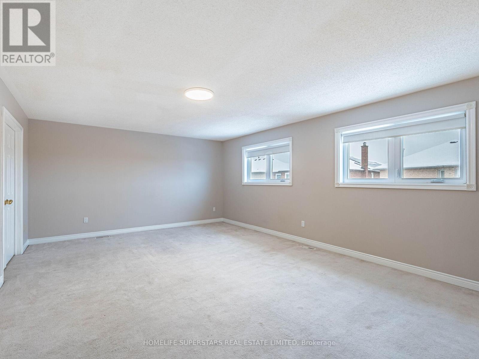 54 Hollybush Street, Brampton, Ontario  L6R 1A6 - Photo 7 - W12656650