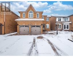 54 HOLLYBUSH STREET, Brampton, Ontario
