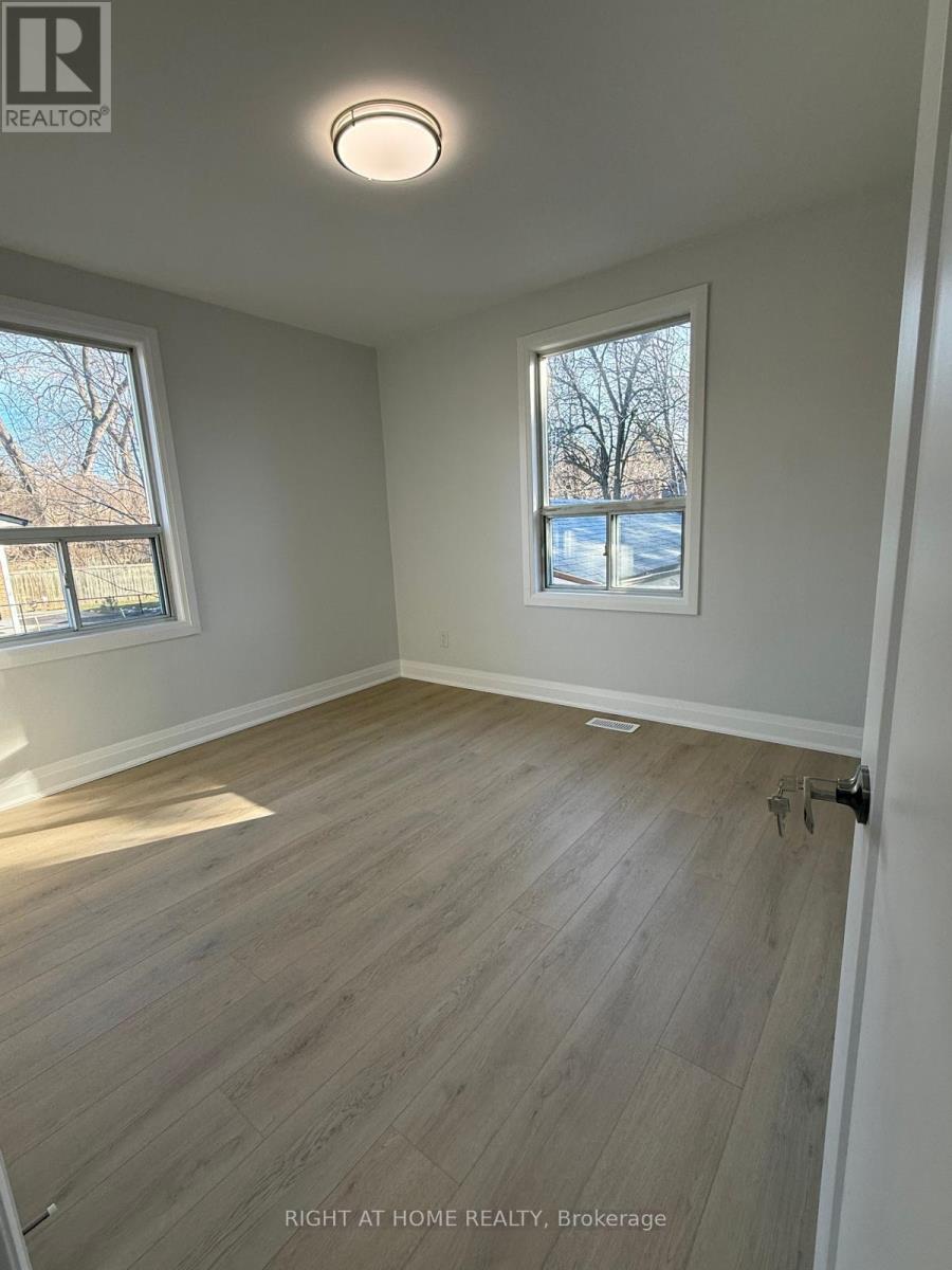 Main - 156 Westside Drive, Oakville, Ontario  L6K 1P3 - Photo 12 - W12656684