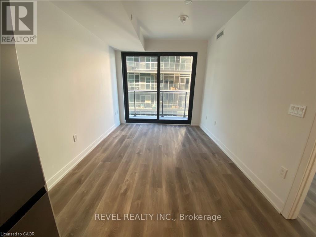 1217 - 1 Jarvis Street, Hamilton, Ontario  L8R 0A8 - Photo 3 - X12656514