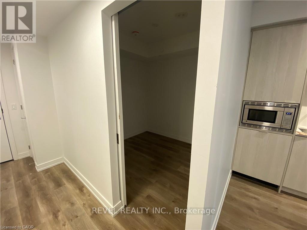 1217 - 1 Jarvis Street, Hamilton, Ontario  L8R 0A8 - Photo 6 - X12656514