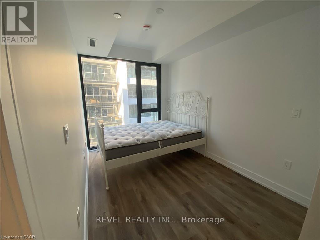 1217 - 1 Jarvis Street, Hamilton, Ontario  L8R 0A8 - Photo 8 - X12656514