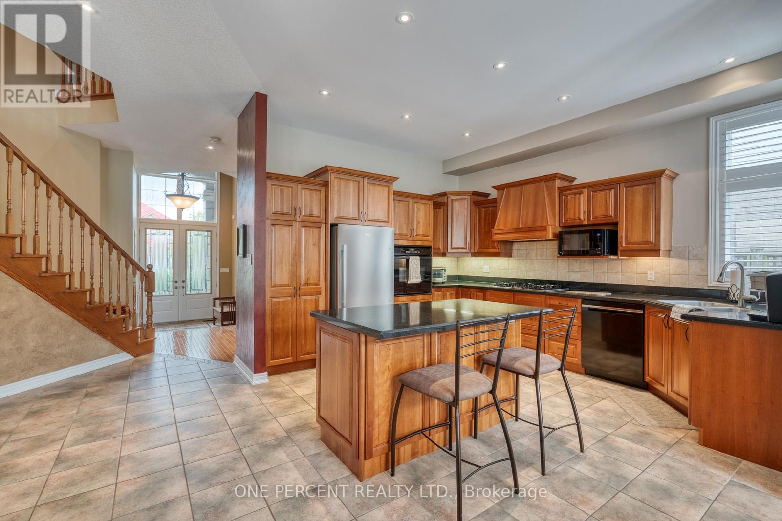 194 Joshua Avenue, Hamilton, Ontario  L9K 1R7 - Photo 14 - X12656546