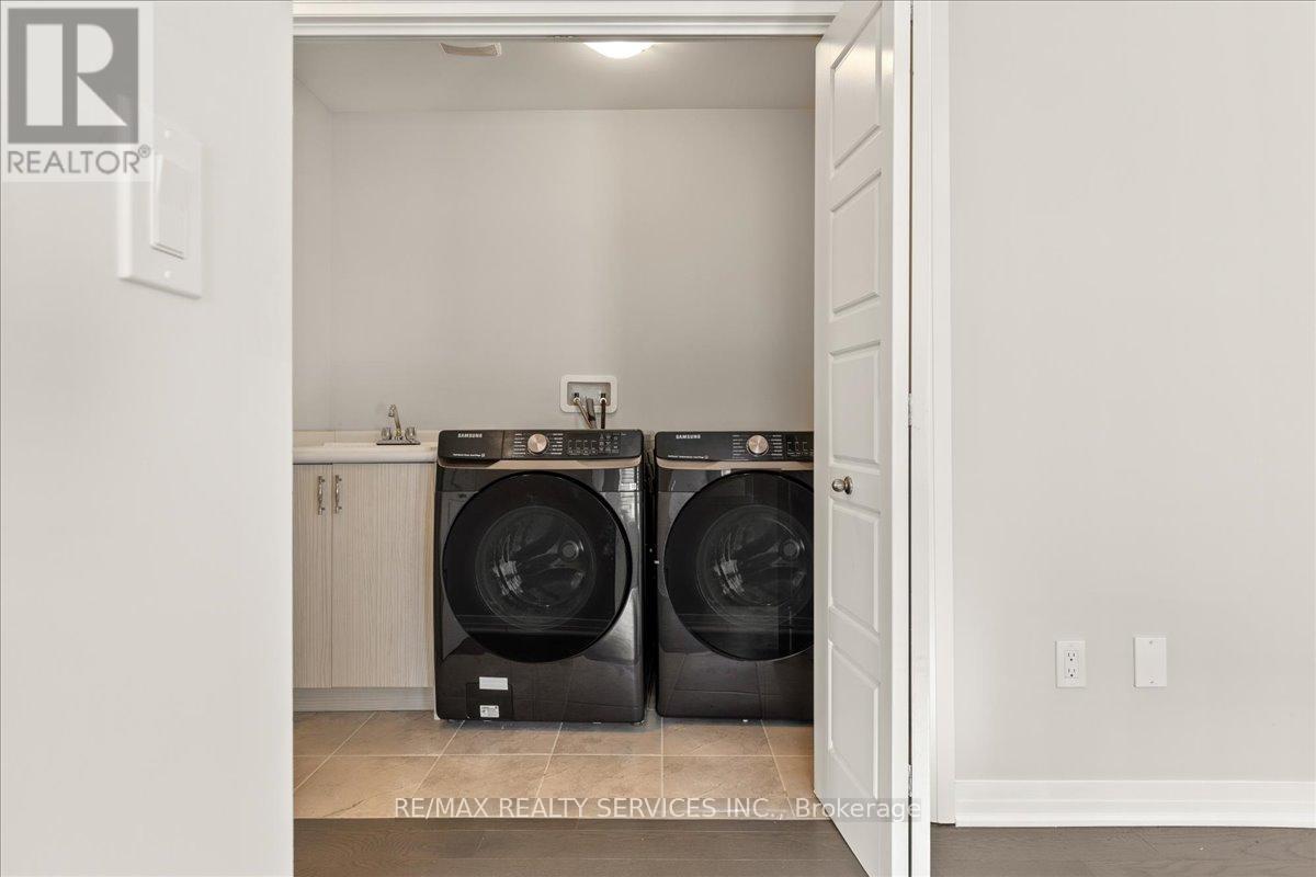 478 Robert Woolner Street, North Dumfries, Ontario  N0B 1E0 - Photo 17 - X12656588