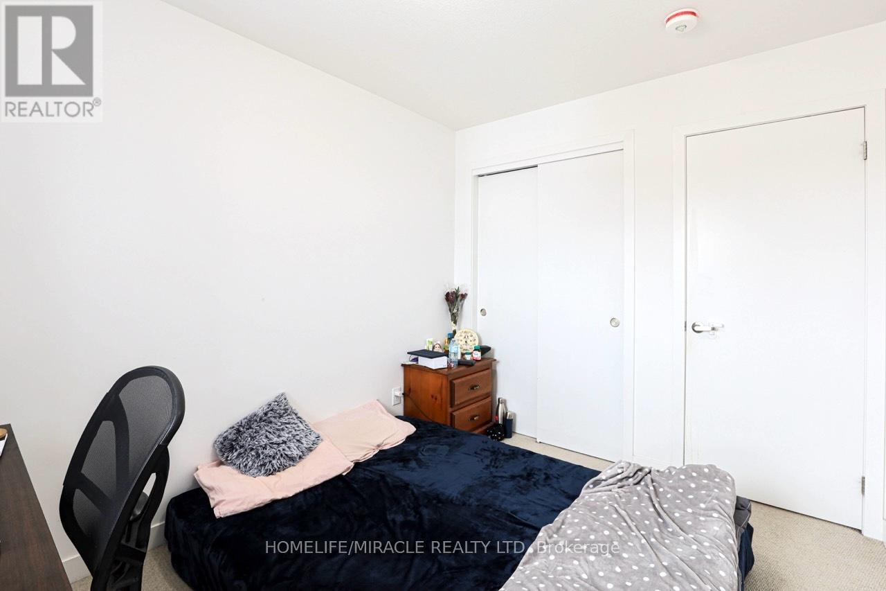 105 Pony Way, Kitchener, Ontario  N2R 0R8 - Photo 22 - X12656654