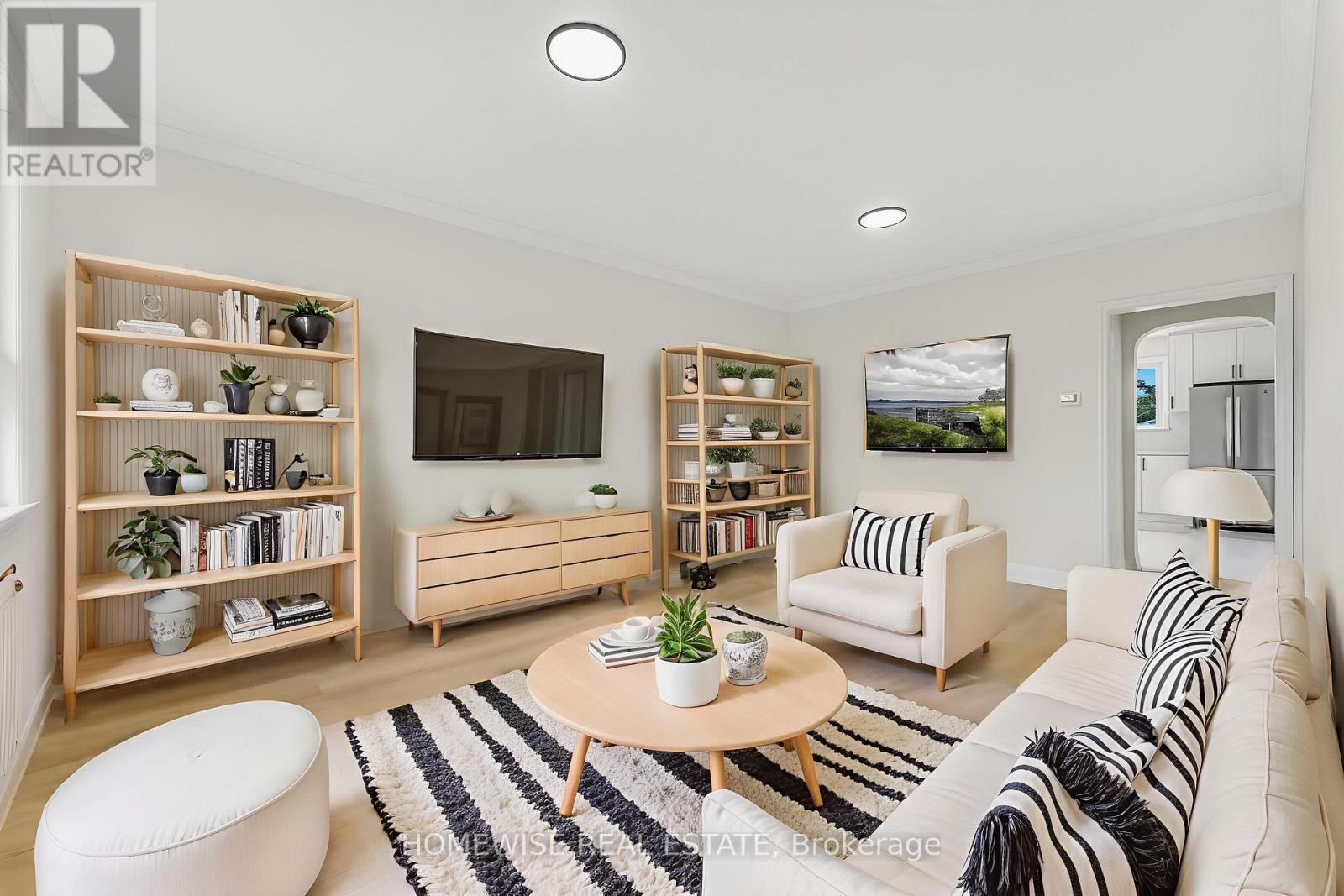 45 Albert Street, Welland, Ontario  L3B 4L1 - Photo 3 - X12656698