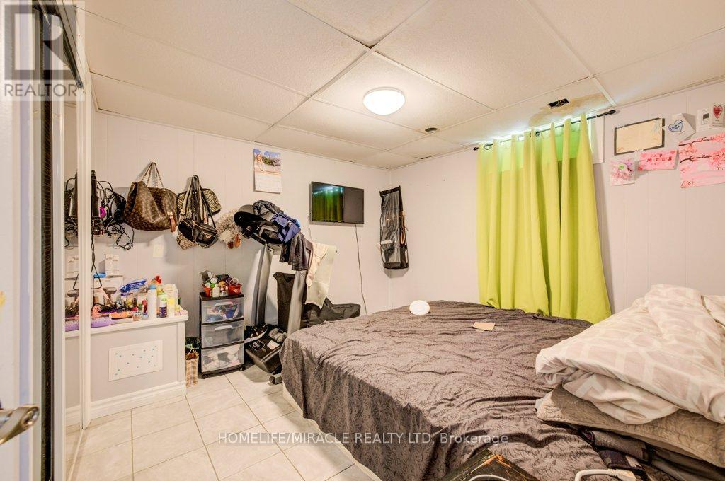 33 Garland Crescent, London East, Ontario  N5V 1N4 - Photo 17 - X12656700