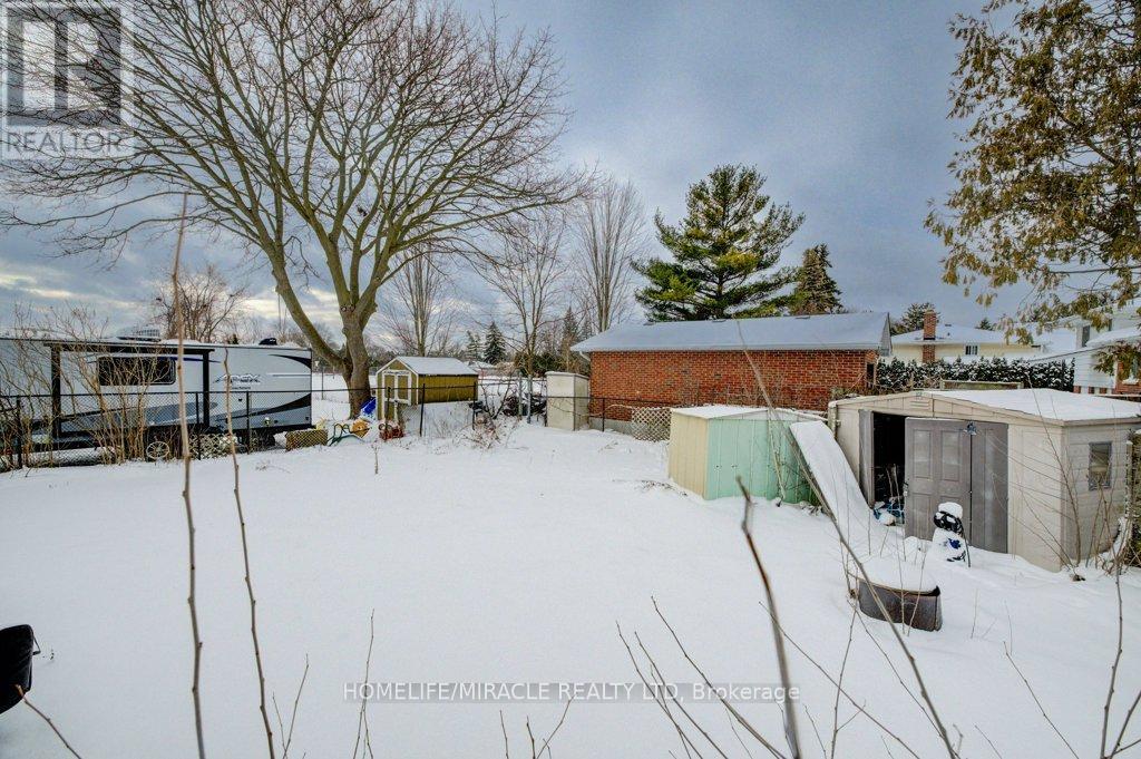 33 Garland Crescent, London East, Ontario  N5V 1N4 - Photo 38 - X12656700