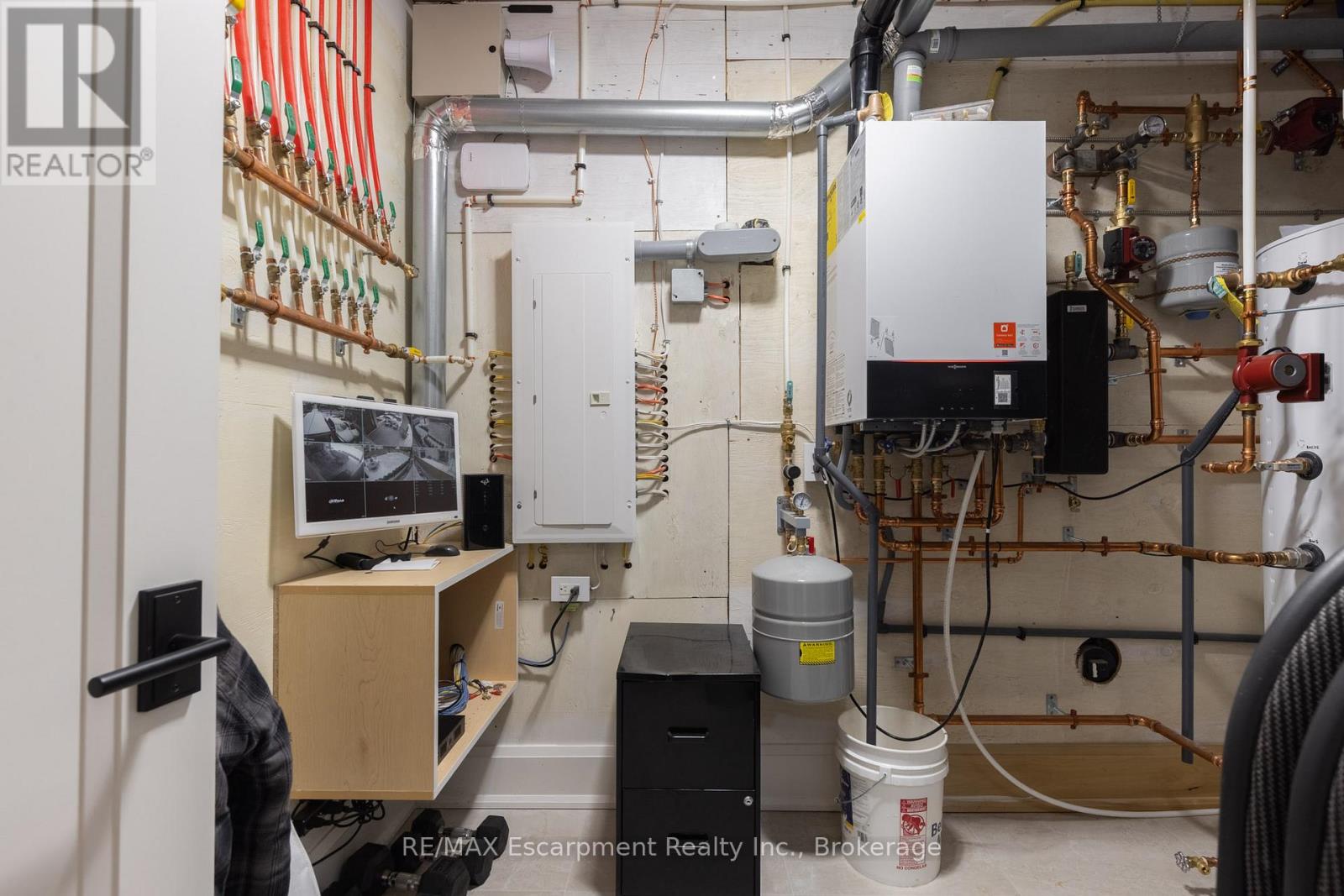 540 Patricia Drive, Oakville, Ontario  L6K 1M2 - Photo 38 - W12656770