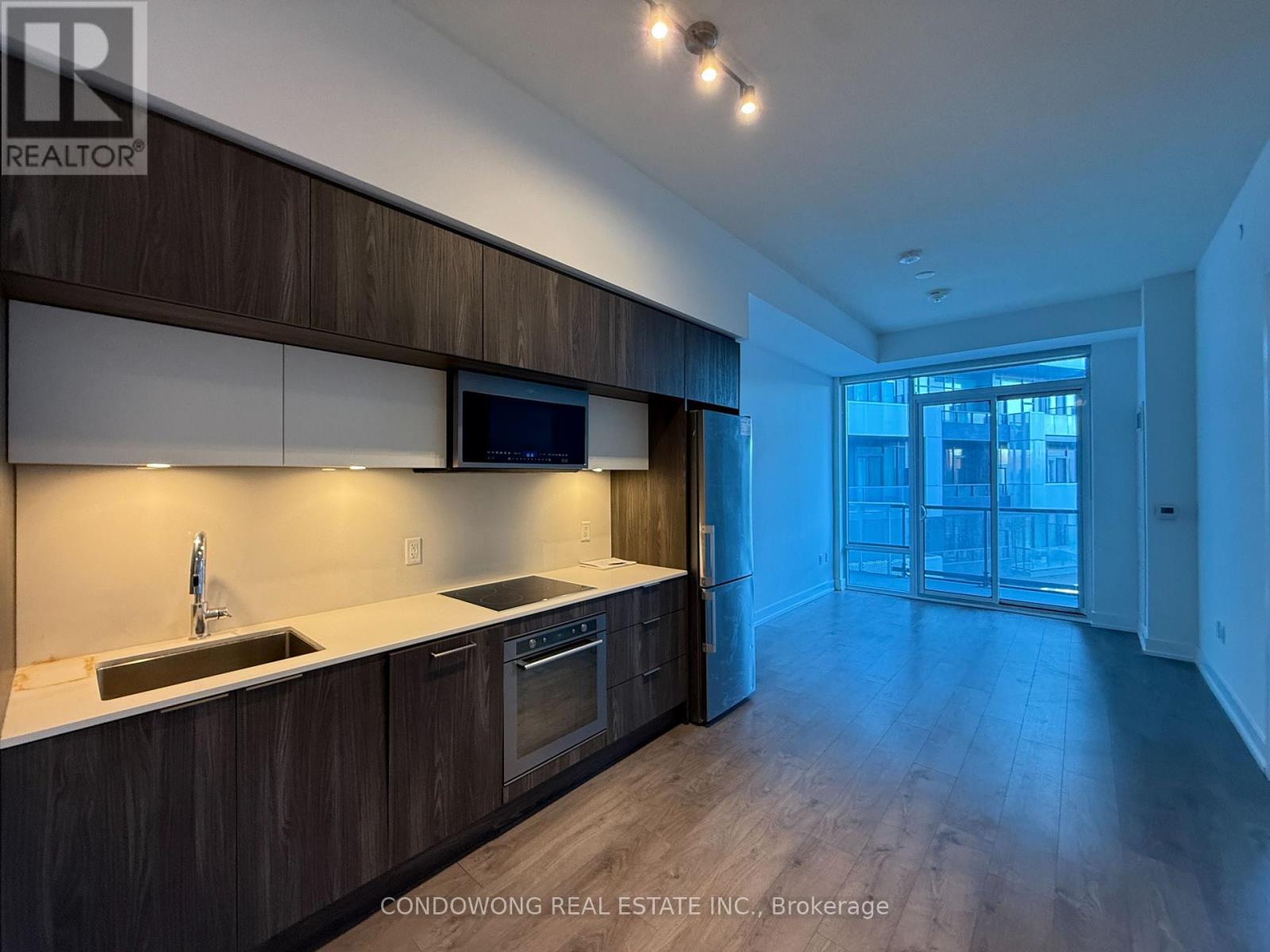 561 - 25 ADRA GRADO WAY, Toronto, Ontario