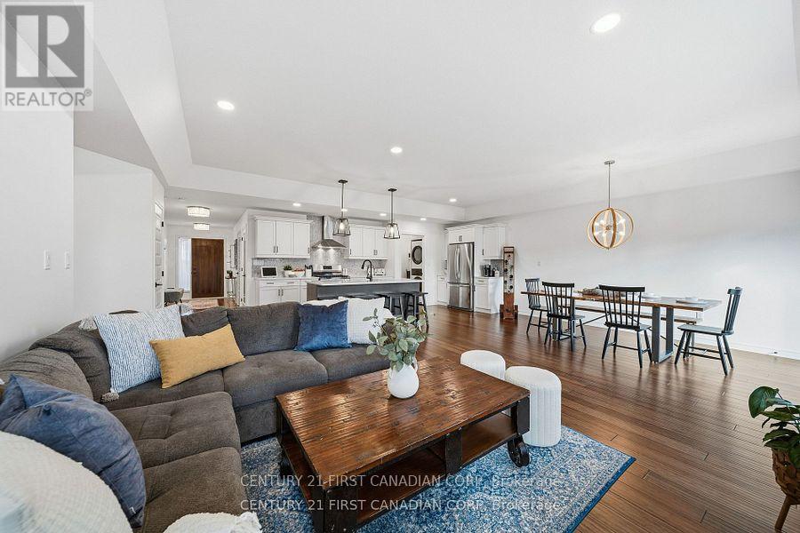 191 Gilmour Drive, Lucan Biddulph, Ontario  N0M 2J0 - Photo 17 - X12656720