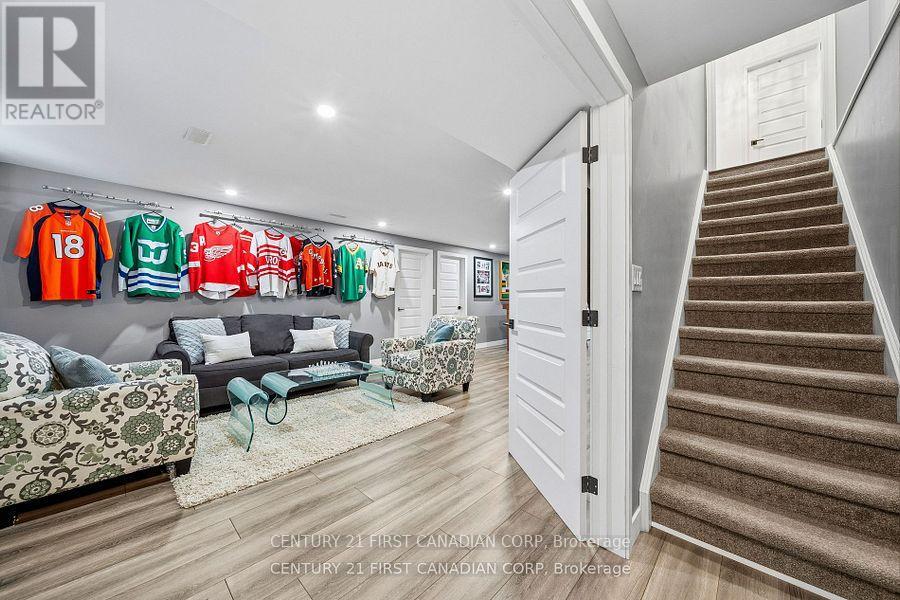 191 Gilmour Drive, Lucan Biddulph, Ontario  N0M 2J0 - Photo 27 - X12656720