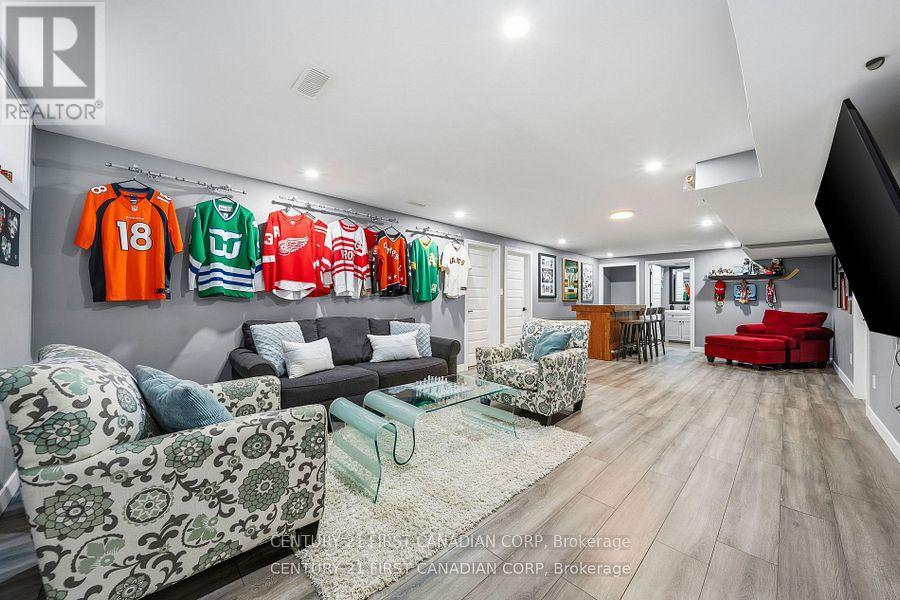 191 Gilmour Drive, Lucan Biddulph, Ontario  N0M 2J0 - Photo 28 - X12656720