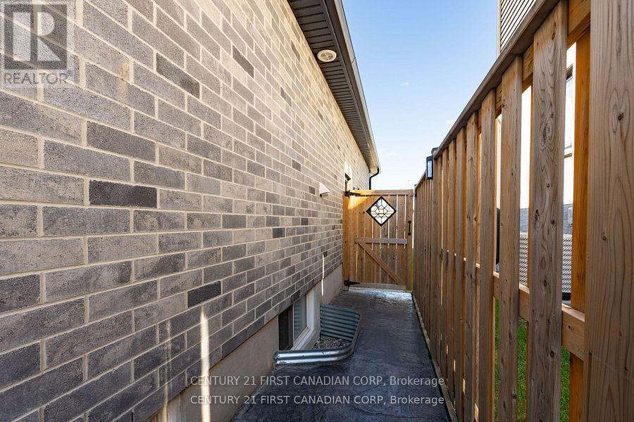 191 Gilmour Drive, Lucan Biddulph, Ontario  N0M 2J0 - Photo 36 - X12656720