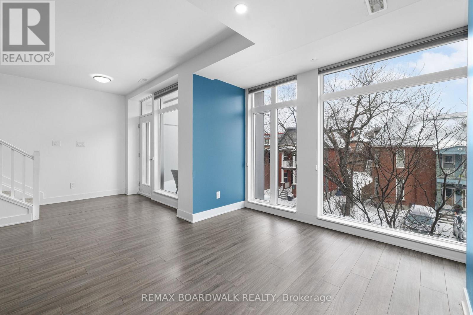 104 Holmwood Avenue, Ottawa, Ontario  K1S 5V1 - Photo 8 - X12656718