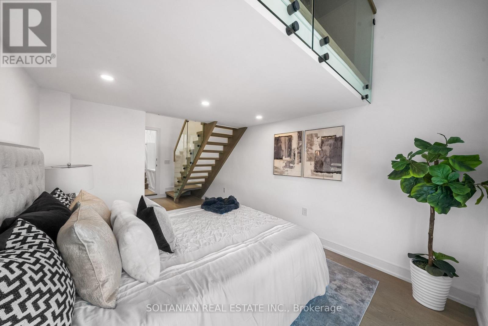 62 Inwood Avenue, Toronto, Ontario  M4J 3Y5 - Photo 19 - E12486262