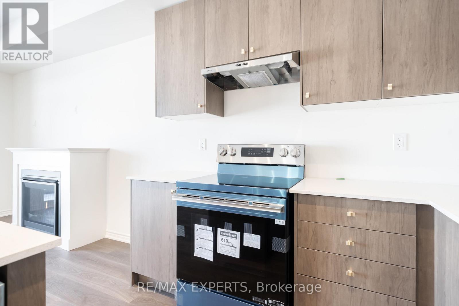 #2nd Flr - 54 Debois Street, Kawartha Lakes, Ontario  K9V 0S5 - Photo 7 - X12656446