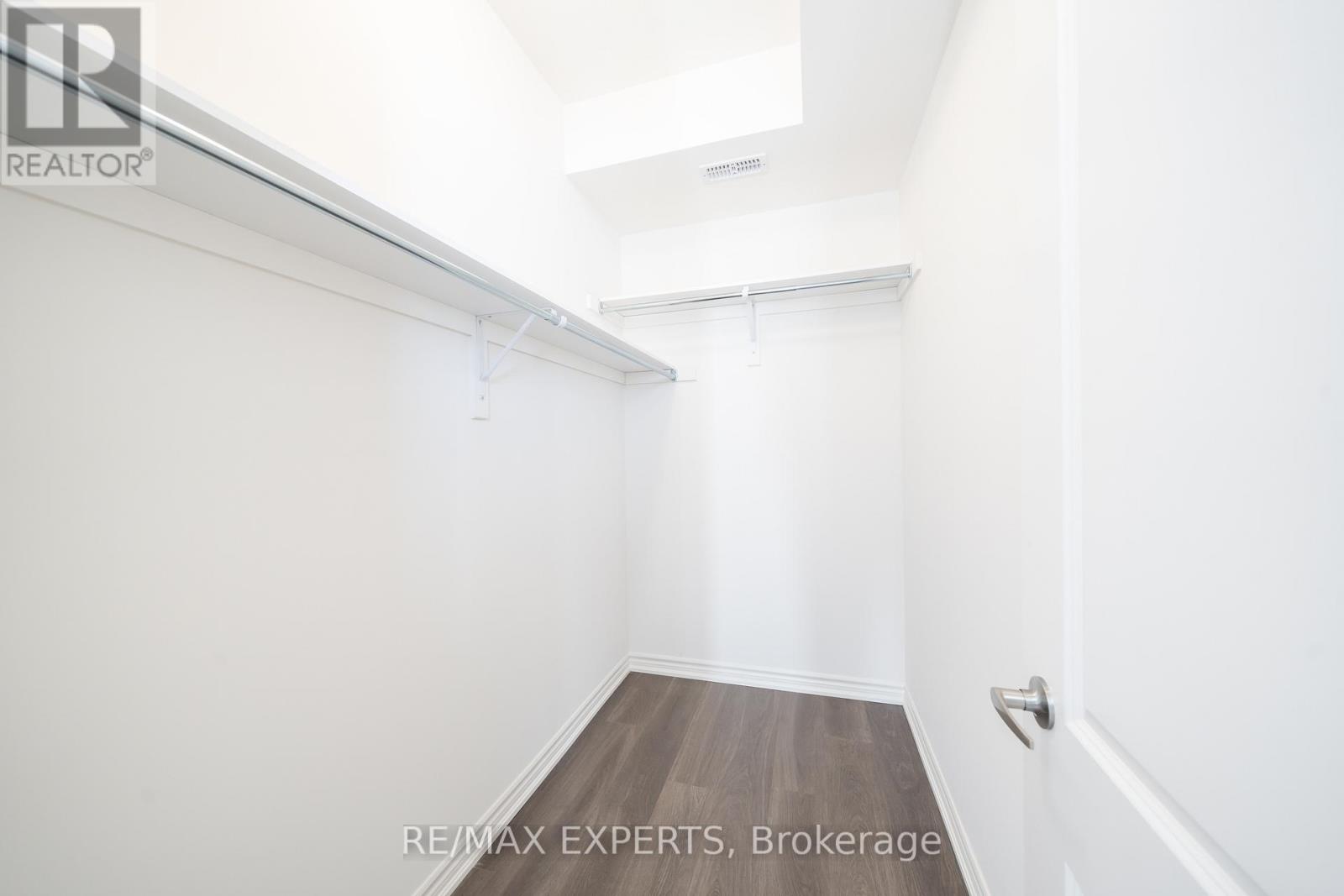 #2nd Flr - 54 Debois Street, Kawartha Lakes, Ontario  K9V 0S5 - Photo 19 - X12656446