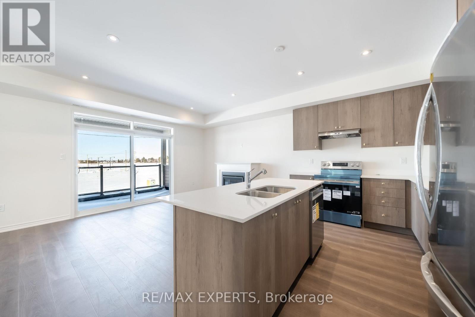 #2nd Flr - 54 Debois Street, Kawartha Lakes, Ontario  K9V 0S5 - Photo 6 - X12656446