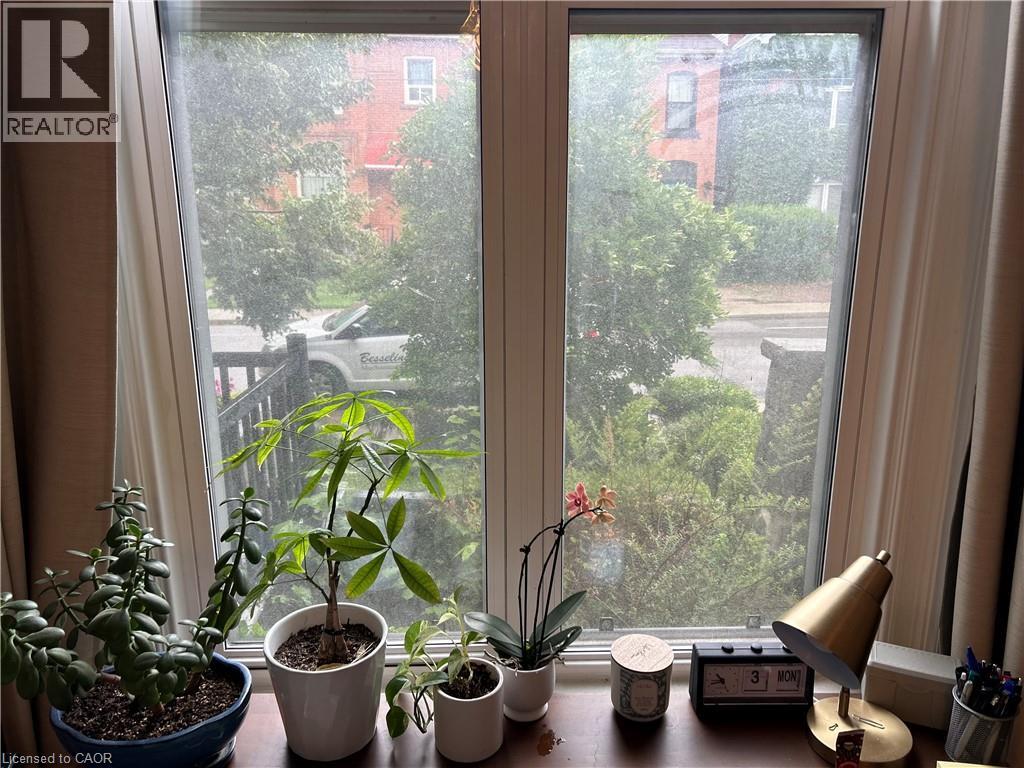 207 Charlton Avenue W Unit# Main, Hamilton, Ontario  L8P 2E3 - Photo 12 - 40795571