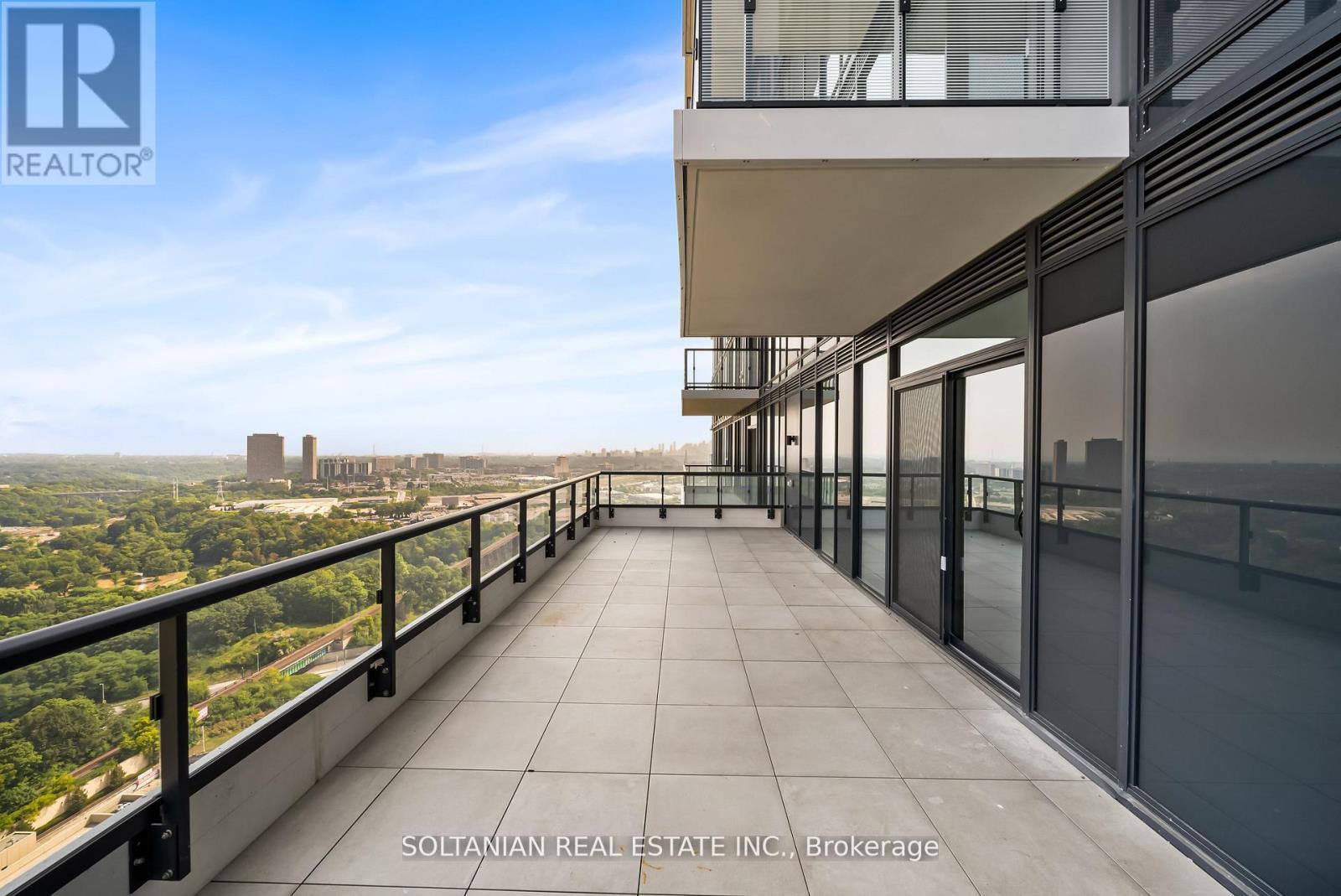 3204 - 10 Inn On The Park Drive, Toronto, Ontario  M3C 0P9 - Photo 14 - C12656714