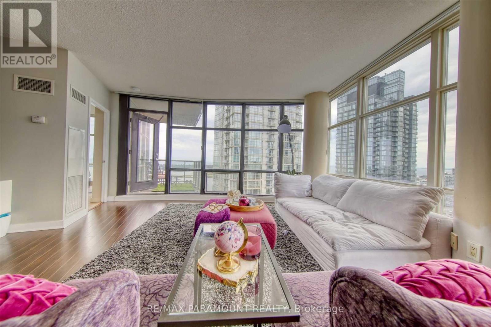 3912 - 10 Navy Wharf Court, Toronto, Ontario  M5V 3V2 - Photo 5 - C12656756