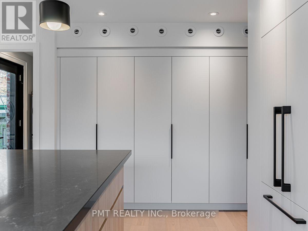 Main (Unit B) - 157 Roslin Avenue, Toronto, Ontario  M4N 1Z5 - Photo 6 - C12656758