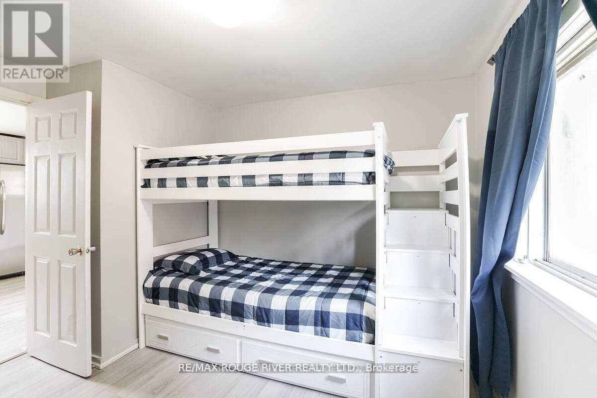 1725 Spruce Hill Road, Pickering, Ontario  L1V 1S3 - Photo 15 - E12656762