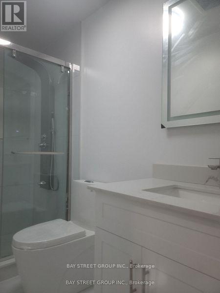 Unit 2 - 43 Herefordshire Crescent, Newmarket, Ontario  L9N 0B7 - Photo 9 - N12656724